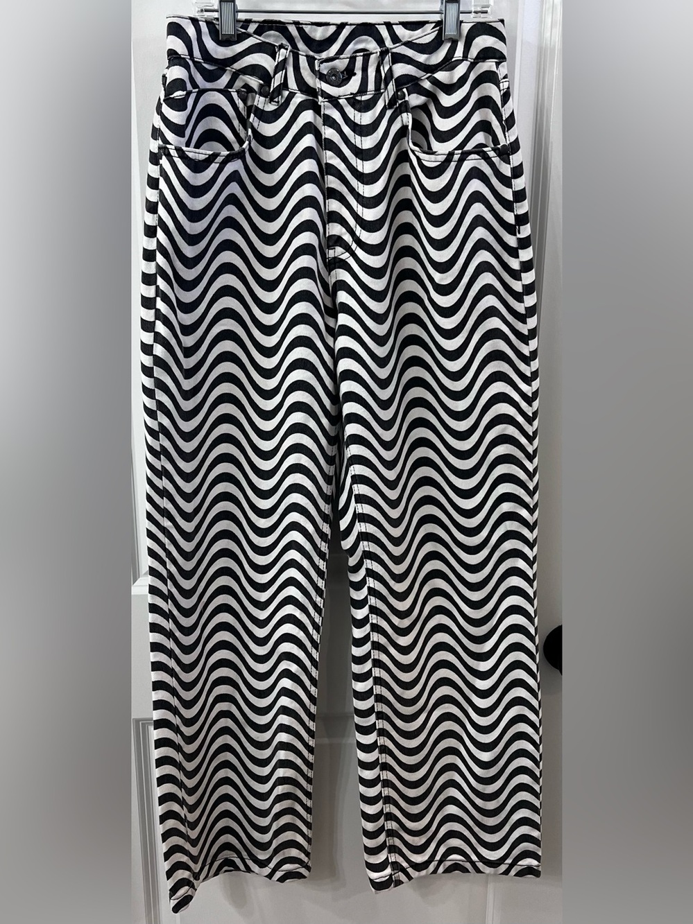NWOT Ragged Priest Black/White Wave-Print High-Rise Straight Leg Jeans, 28